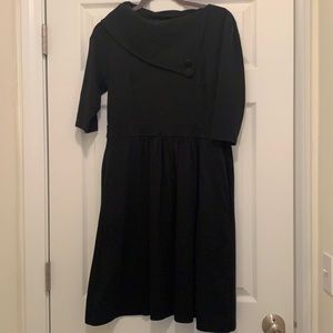 Black dress with pockets!